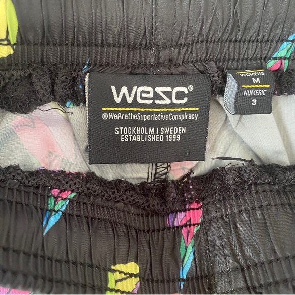 WESC Men’s Black Drawstring Swim Trunks Hot Pants Colorful Lightning Pride Sz S - Picture 5 of 5